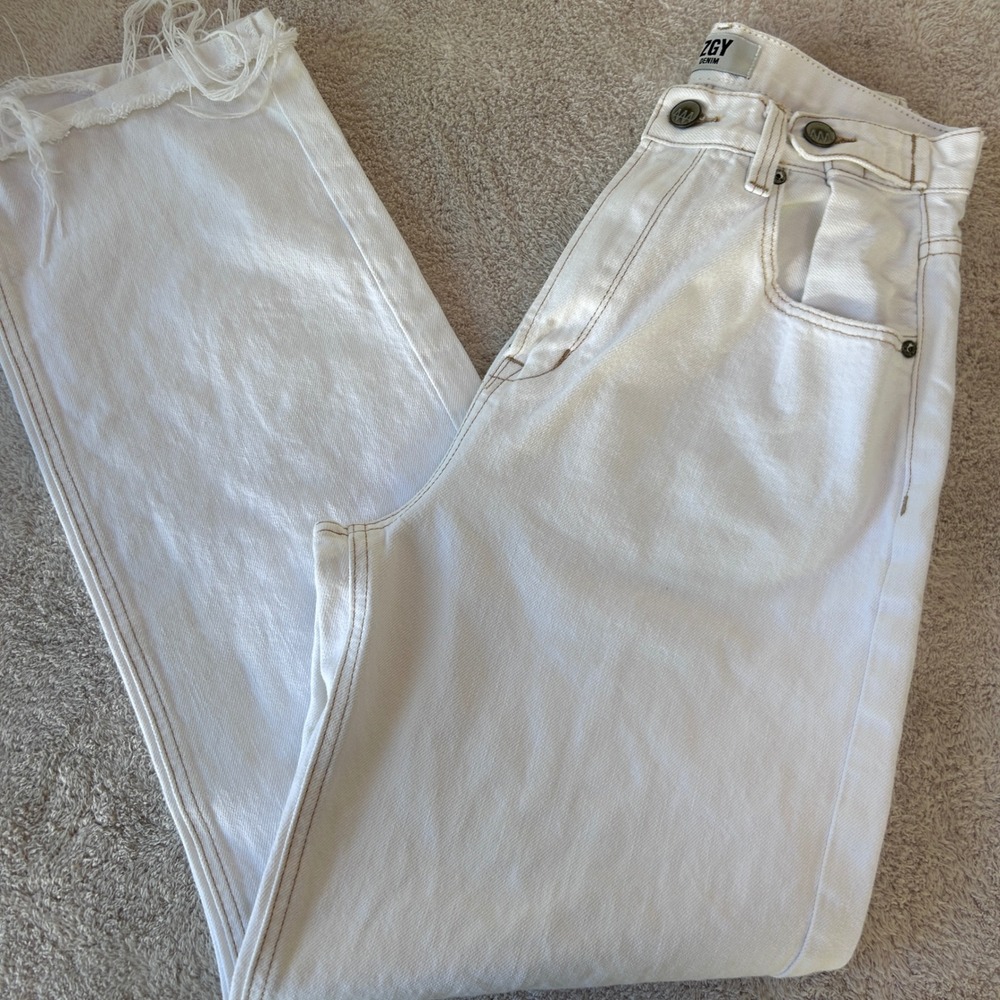 ZGY Denim Hi & Loose Size 26 Super Hi Rise Wide Leg Jeans White Raw Hem